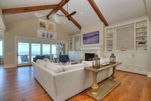 Smart TV, offices - Truly Exceptional, Sea Pines Luxury Oceanfront Home (Hilton Head Island)