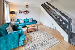 TV, offices - Host & Stay | Bartlemere House (Barnard Castle)