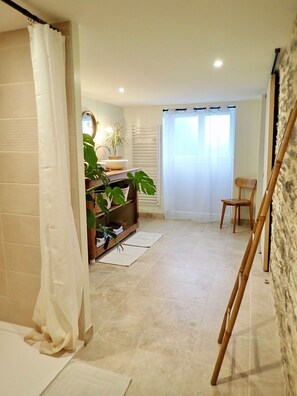 Interior - Maison Typique Proche de la mer Avec Jardin Clos, Animaux Acceptés ! (La Hague)