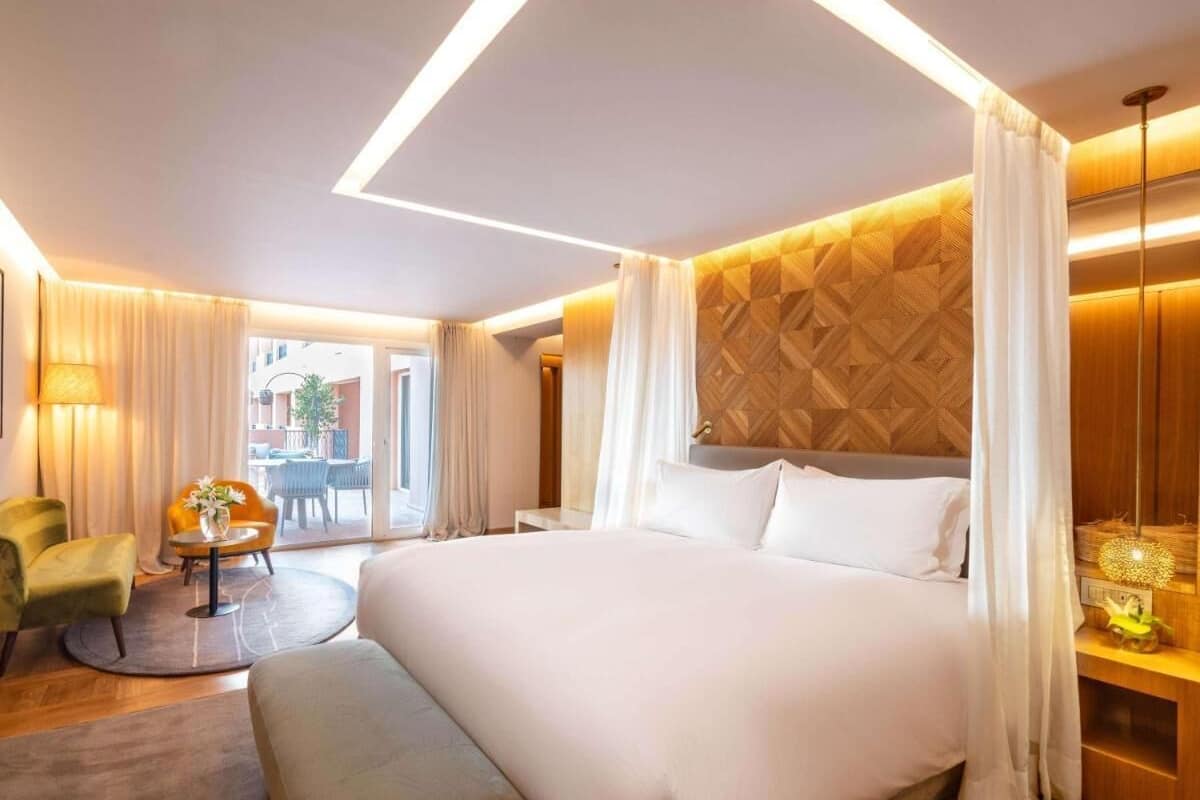 1 bedroom, premium bedding, down comforters, in-room safe