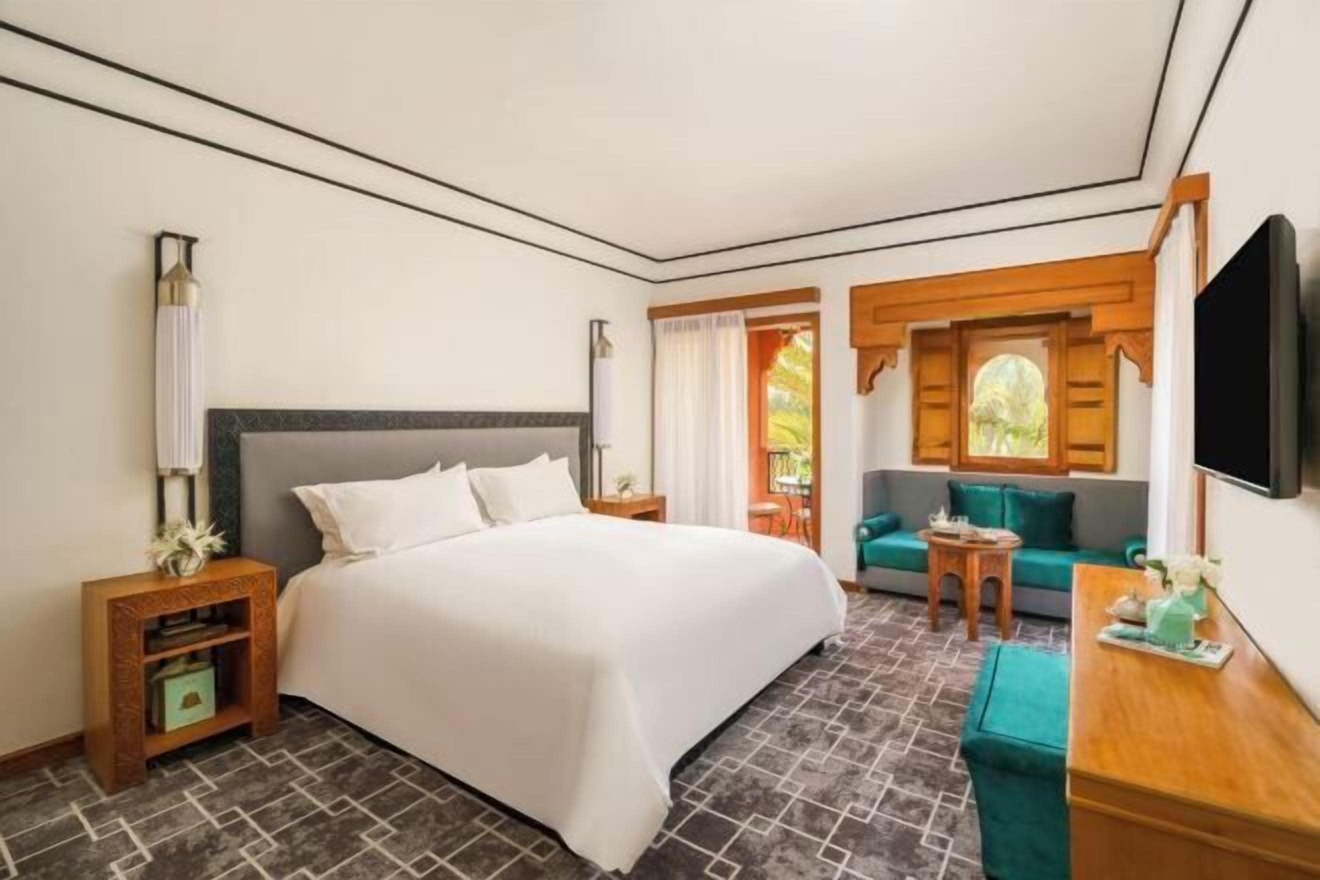 Premium bedding, down comforters, in-room safe, soundproofing