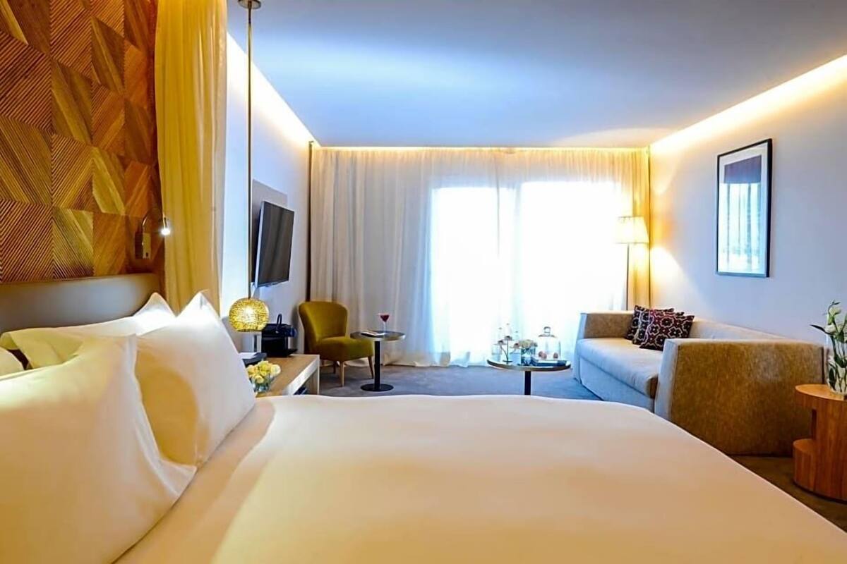 1 bedroom, premium bedding, down comforters, in-room safe