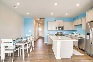 Apartment (3 Bedrooms) | Interior - Pool Access & Beach Shuttle: Millville Townhome! (Frankford)