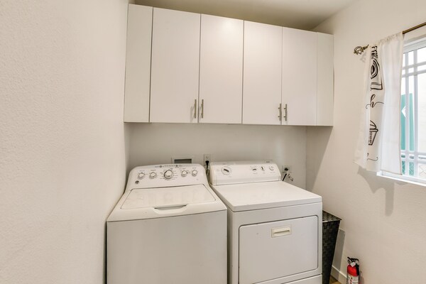 East Los Angeles Home - 7 Mi To Downtown! - Montebello, CA