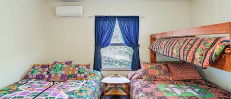 Casa (2 Bedrooms) | Interior