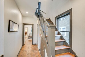 Interior - Dallas Vacation Rental w/ Private Deck! (Dallas)