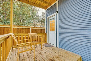 Apartment (1 Bedroom) | Interior - Dallas Vacation Rental w/ Private Deck! (Dallas)