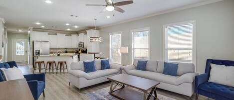 Apartment (2 Bedrooms) | Front of property