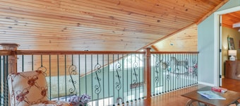 Farm Retreat w/ Furnished Patio: 12 Mi to Mckinney