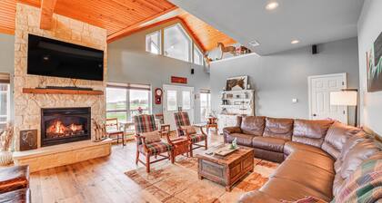 Farm Retreat w/ Furnished Patio: 12 Mi to Mckinney