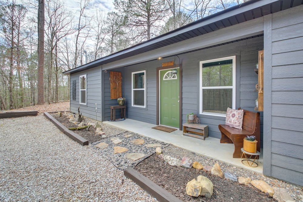 Tranquil Hot Springs Getaway Near Ouachita River! - Garland County, AR