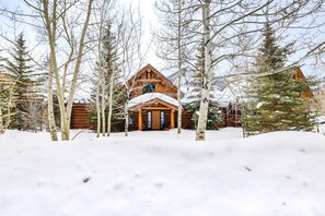 Exterior - Spacious Frisco Home w/ Hot Tub & Mountain Views! (Frisco)