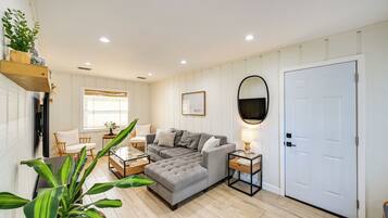 House (1 Bedroom) | Interior