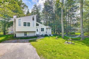 Exterior - Stylish Tobyhanna Home w/ Fire Pit + Lake Access! (Tobyhanna)