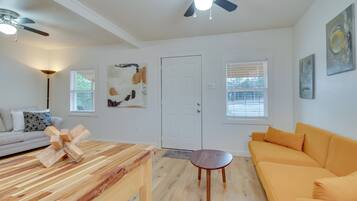 Apartment (0 Bedroom) | Interior