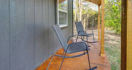 Cozy Henderson Studio - 2 Mi to Norfork Lake!