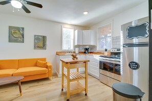 Apartment (0 Bedroom) | Interior