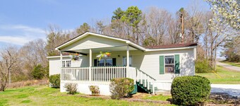 'valley View Lodge' Rural Home in Bridgeport!