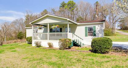 'valley View Lodge' Rural Home in Bridgeport!
