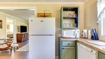 Cottage (2 Bedrooms) | Interior