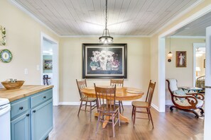 Cottage (2 Bedrooms) | Interior - Killen Vacation Rental ~ 4 Mi to Wilson Lake! (Killen)