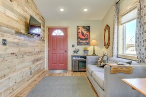 House (1 Bedroom) | Interior