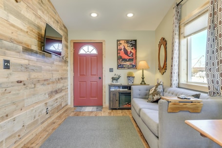 House (1 Bedroom) | Interior