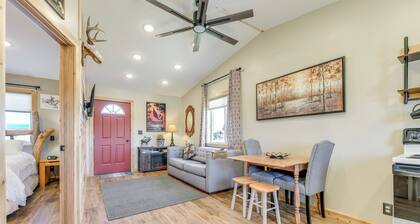 Cozy Dillon Retreat: Fireplace, Mountain Views!