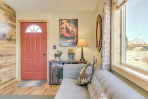 House (1 Bedroom) | Interior