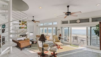 Duplex, 3 Bedrooms | Interior