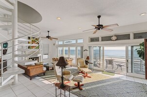 Duplex, 3 Bedrooms | Interior