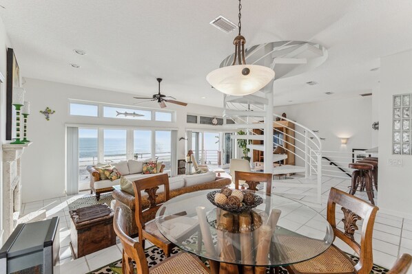 Duplex, 3 Bedrooms | Private kitchen | Fridge, oven, coffee/tea maker, toaster