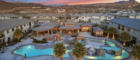 Townhome, 6 Bedrooms | Exterior