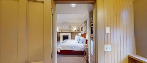 1 bedroom, iron/ironing board, travel crib, WiFi