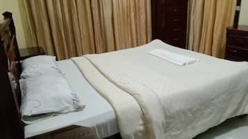 3 多间卧室、熨斗/熨衣板、WiFi、床单