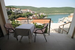Outdoor dining - Villa Hortus / 7 Apartment with Sea view (Neum)