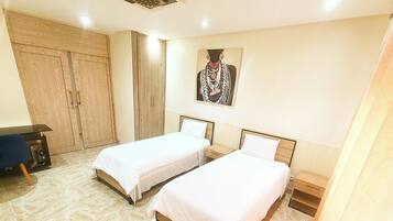 Comfort Apartment, 2 Bedrooms | 2 bedrooms, blackout drapes, iron/ironing board, free WiFi