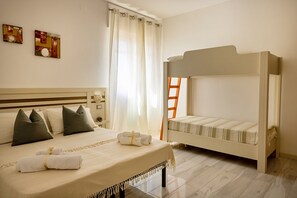 1 habitación, escritorio, wifi gratis y ropa de cama 