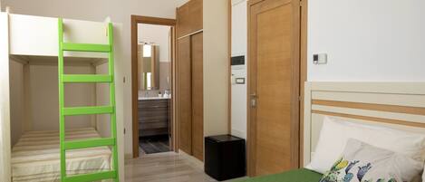 1 chambre, bureau, Wi-Fi gratuit, draps fournis