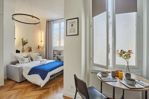 1 bedroom, iron/ironing board, free WiFi, bed sheets