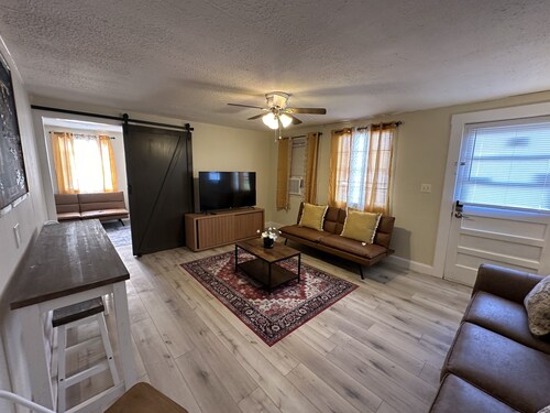 Historic Gem : Timeless charm in valdosta near VSU 