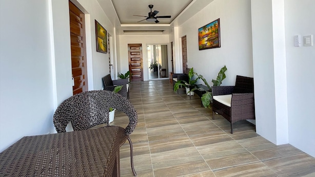 Lounge - Agbing Seaside View Resort Puerto Galera powered by Cocotel (Puerto Galera)
