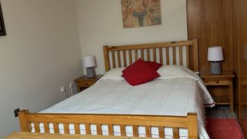 1 Schlafzimmer, WLAN, Bettwäsche