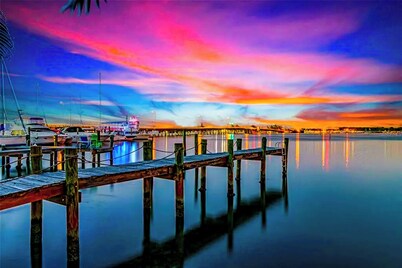 Bayfront home with Private dock near Famous Bridge Street - Seaside Serenity