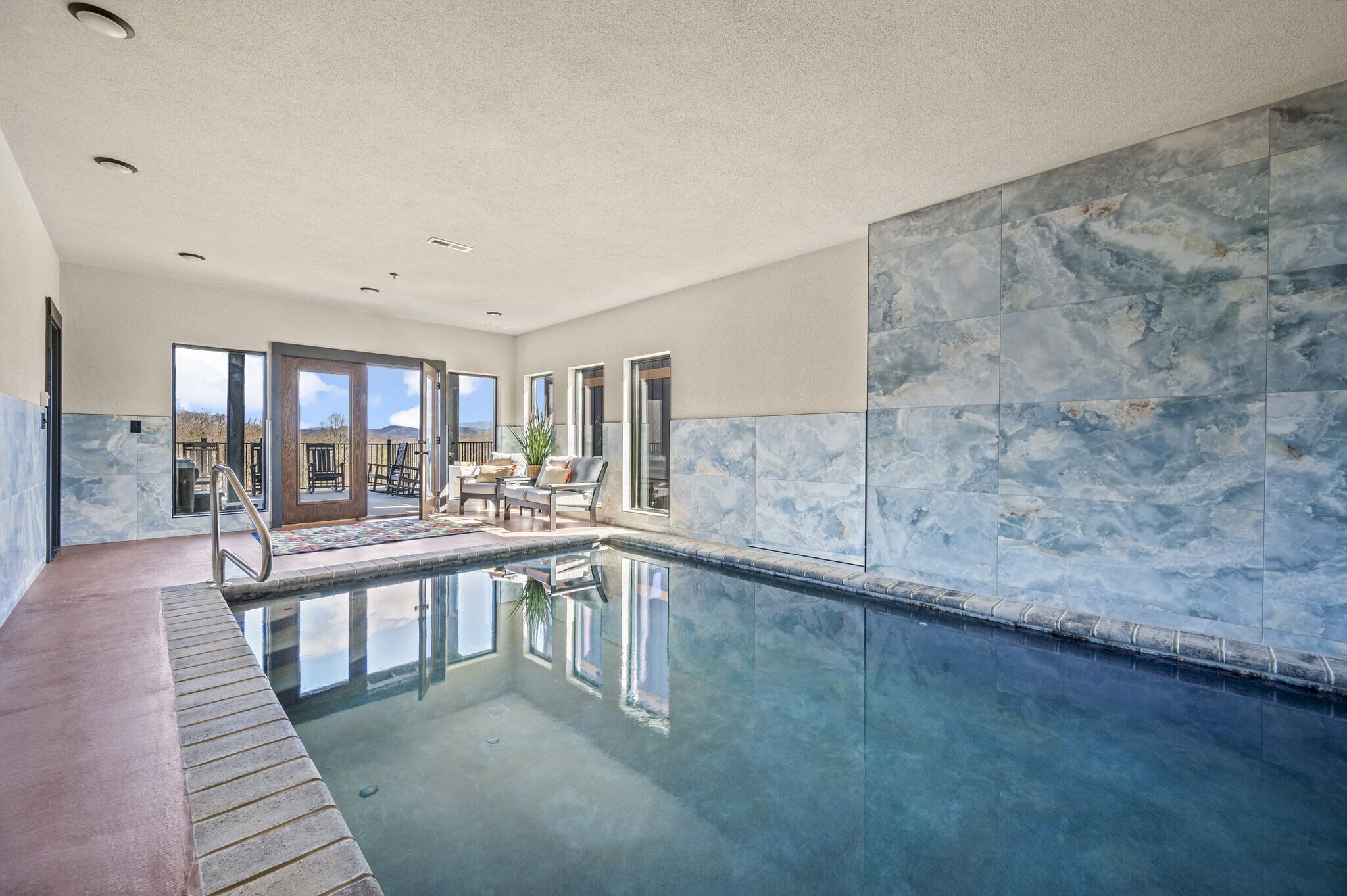 Luxurious 5BD Lodge w\/ POOL! Hot Tub + Game Room!