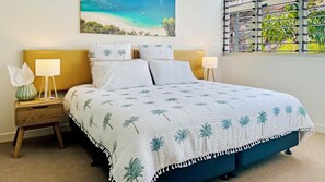 2 soverom, strykejern/-brett, internettilgang og sengetøy