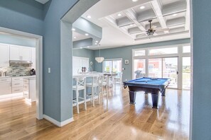 Game room - The Strand: Free Golf Carts, Paddle Boards, Tennis & Pool, 1 Blk to Beach (Cape Charles)