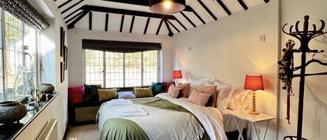 4 makuuhuonetta, silitysrauta/-lauta, Wi-Fi, vuodevaatteet