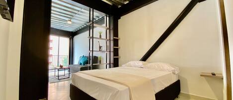 1 bedroom, desk, iron/ironing board, free WiFi