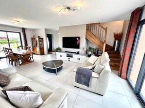 Smart TV, DVD player, table tennis